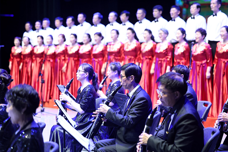 奏響紅色旋律 銘記抗戰(zhàn)精神丨2025“更俗之夏”專場音樂會開演